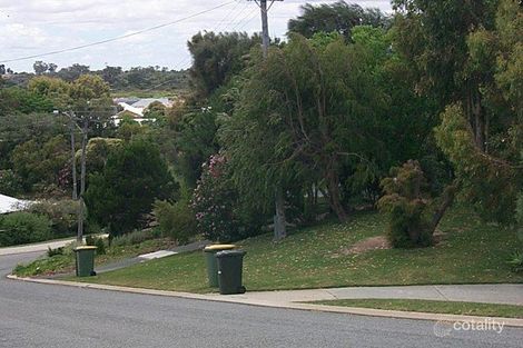 18 Oceanic Dr, Dawesville, WA 6211