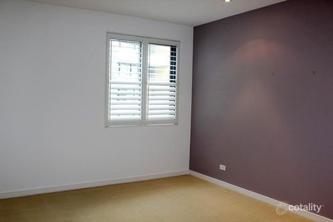 Property photo of 403/17 Honeysuckle Drive Newcastle NSW 2300