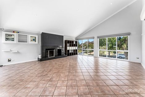 Property photo of 11 Craiglea Court Doncaster East VIC 3109