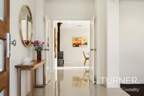 Property photo of 57 Aurora Circuit Meadows SA 5201