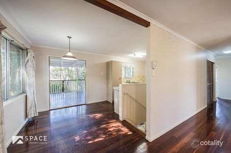 Property photo of 7 Hilary Street Wishart QLD 4122