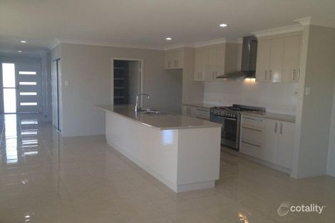 Property photo of 11 Bowden Crescent Marian QLD 4753