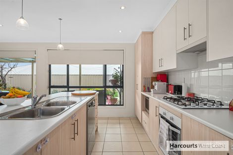 Property photo of 12 Esperance Boulevard Seaford Rise SA 5169