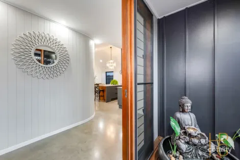 Property photo of 11 Headlands Esplanade Innes Park QLD 4670