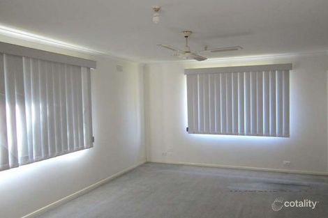Property photo of 27 Parrakeet Road Werribee VIC 3030