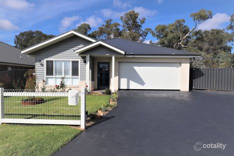 Property photo of 22 Keith Taylor Crescent Cootamundra NSW 2590