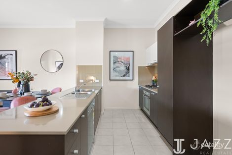 Property photo of 1/5 Tom Roberts Parade Point Cook VIC 3030