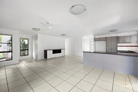 Property photo of 10/1 Lakehead Drive Sippy Downs QLD 4556