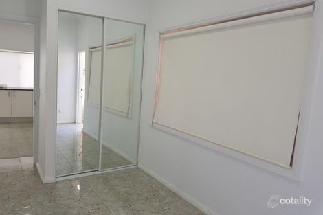 4 Pierce Cl, Prairiewood, NSW 2176