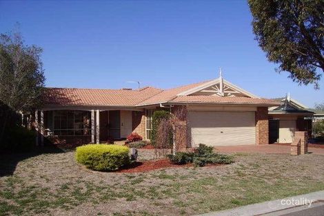 6 Kingfisher Pl, South Morang, VIC 3752