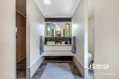 Property photo of 17 Angus Crescent Kureelpa QLD 4560