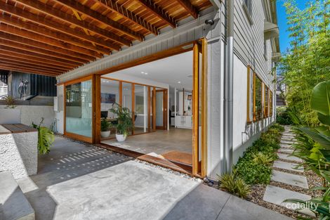 Property photo of 15 Chermside Street Teneriffe QLD 4005