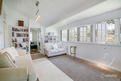 Property photo of 6 Whitehill Road Newtown QLD 4305