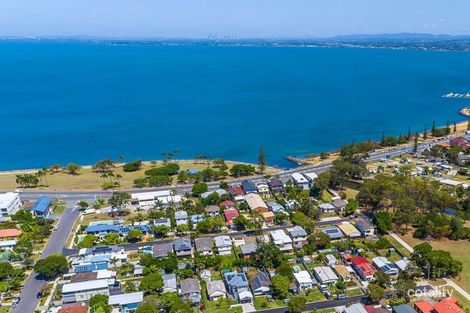 19 Short St, Woody Point, QLD 4019