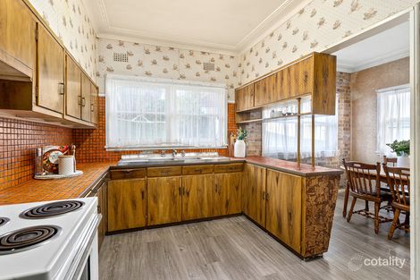 16 Gundarun St, West Wollongong, NSW 2500