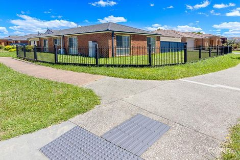 Property photo of 2 The Parkway Pakenham VIC 3810
