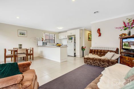 Property photo of 24 Parawong Parade Wyndham Vale VIC 3024