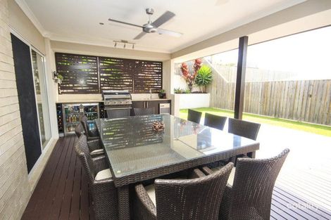 136 River Run Cct, Ormeau Hills, QLD 4208