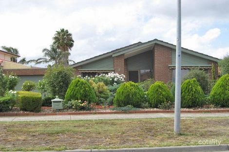 4 Burrowye Cres, Taylors Lakes, VIC 3038