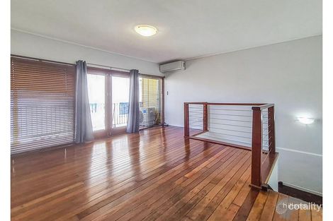 Property photo of 4/18 Oleander Avenue Biggera Waters QLD 4216
