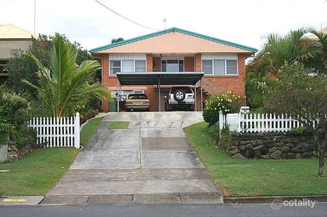 Property photo of 36 Echlin Street Labrador QLD 4215