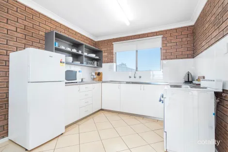Property photo of 1/75 Eastern Road Geraldton WA 6530