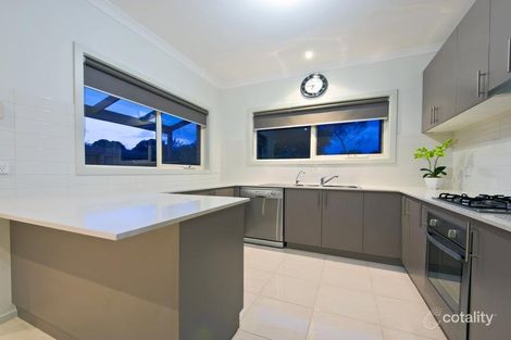 Property photo of 2/51 The Esplanade North Shore VIC 3214
