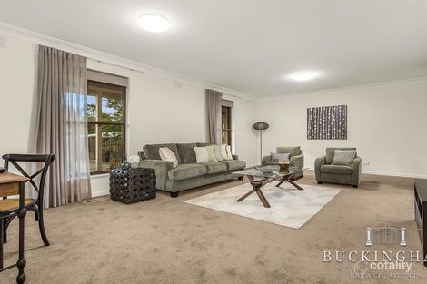 Property photo of 38 Aminya Crescent Yallambie VIC 3085