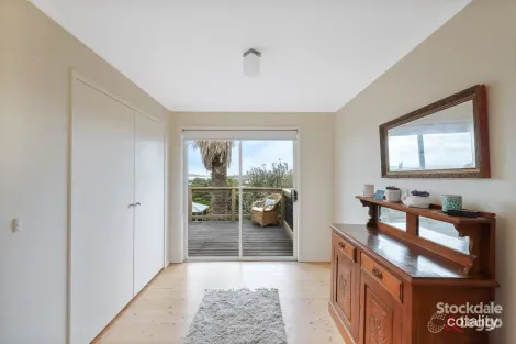 Property photo of 15 Dunvegan Crescent Surf Beach VIC 3922