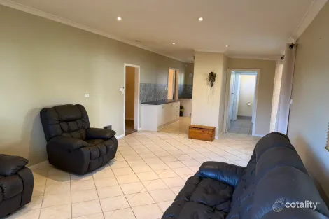 Property photo of 2 Smith Grove Northam WA 6401