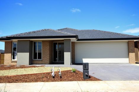 27 Delta Dr, Armstrong Creek, VIC 3217