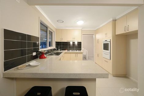 Property photo of 5 Barbican Court Rowville VIC 3178