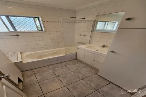 Property photo of 16 Wattle Street Kirwan QLD 4817