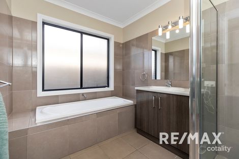 Property photo of 107 Strickland Drive Boorooma NSW 2650