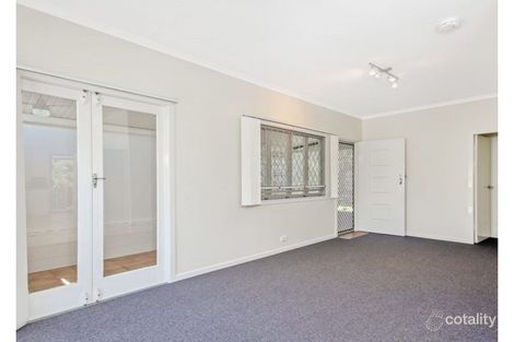 Property photo of 125 Jerrang Street Indooroopilly QLD 4068