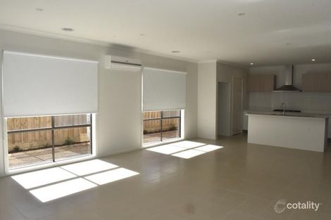 Property photo of 18 Simpson Circuit Armstrong Creek VIC 3217
