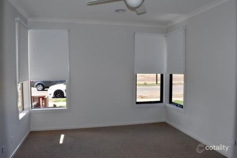 Property photo of 18 Simpson Circuit Armstrong Creek VIC 3217