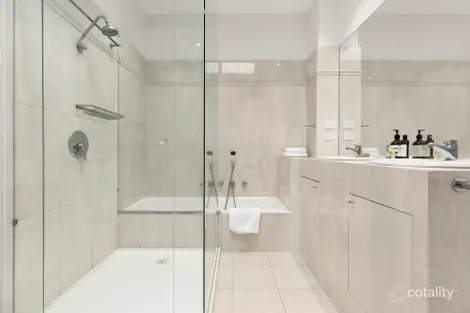 Property photo of 31 Cunningham Street South Yarra VIC 3141