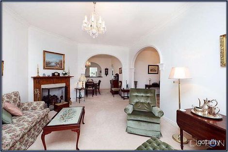 Property photo of 10 Hovell Street Griffith ACT 2603