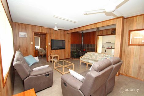 Property photo of 19 Honeysuckle Street Brooms Head NSW 2463