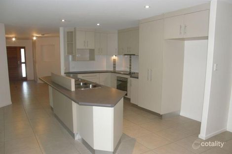 14 Narrabeen St, Blacks Beach, QLD 4740