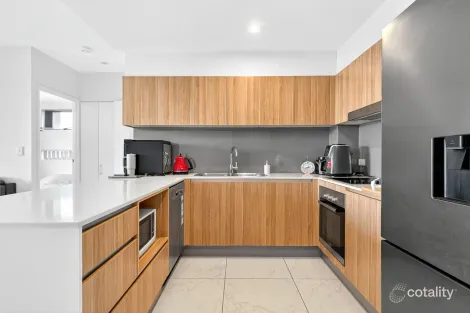 Property photo of 9/908 Logan Road Holland Park West QLD 4121