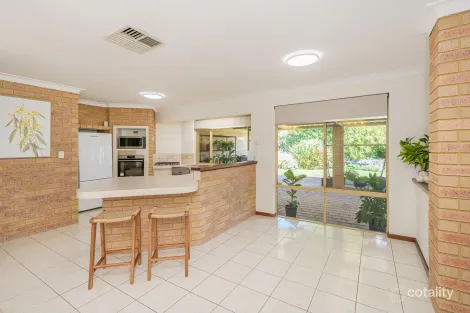 Property photo of 33 Osborne Place Stirling WA 6021