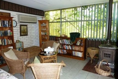 Property photo of 30 Peter Way Rossmoyne WA 6148