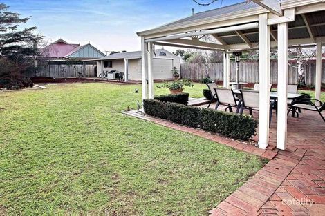 Property photo of 17 Montpellier Drive Werribee VIC 3030