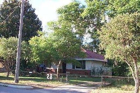 26 Edward St, Queens Park, WA 6107