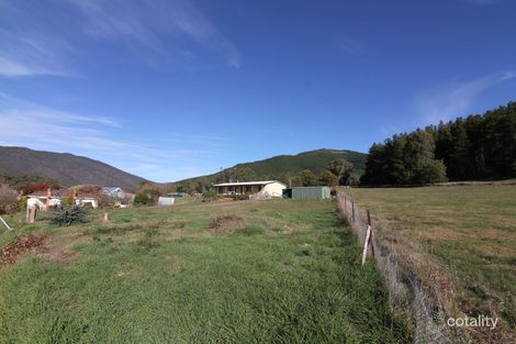 Property photo of 2/72 Coronation Avenue Bright VIC 3741