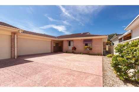 2/8 Elizabeth St, Forster, NSW 2428