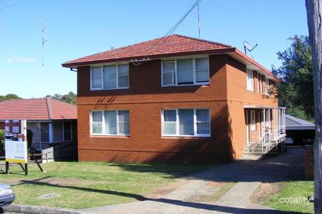 2/8 London Dr, West Wollongong, NSW 2500