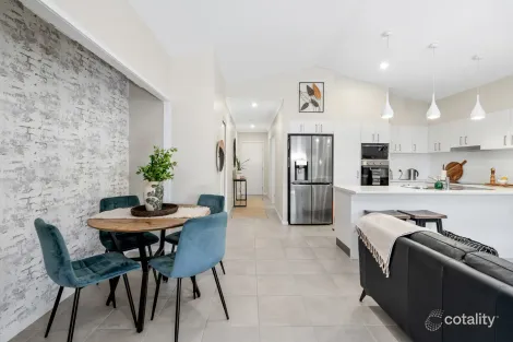 Property photo of 13/2-20 Island View Drive Urangan QLD 4655